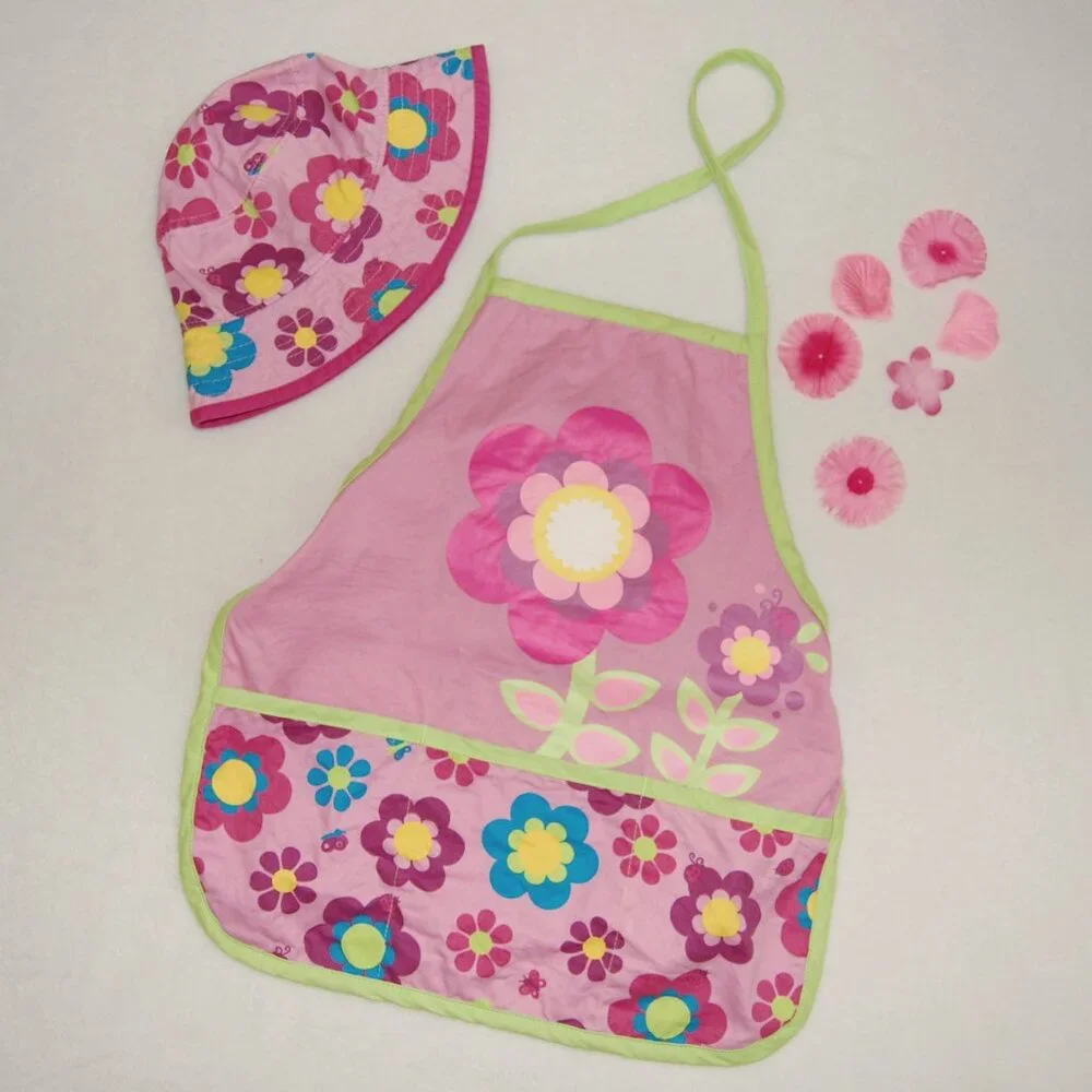 Midwest Gloves & Gear, Toddler (Ages: 3-12), Garden/Arts Apron & Bucket Hat Set